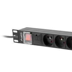 NAPÁJECÍ DISTRIBUČNÍ JEDNOTKA (PDU) 19"  1U 16A 2M 8X FRANCOUZSKÉ ZÁSUVKY ČERNÁ