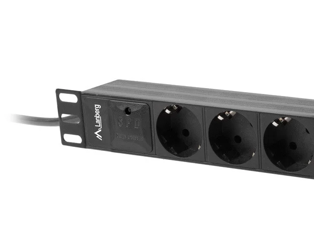 NAPÁJECÍ DISTRIBUČNÍ JEDNOTKA (PDU) 10"  1U 10A 2M 3X SCHUKO ZÁSUVKY ČERNÁ C14