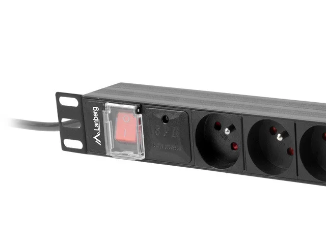NAPÁJECÍ DISTRIBUČNÍ JEDNOTKA (PDU) 19"  1U 16A 2M 8X FRANCOUZSKÉ ZÁSUVKY ČERNÁ