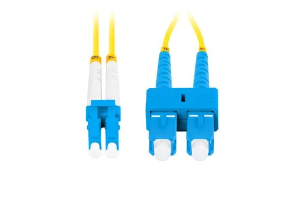 OPTICKÝ PATCHCORD SM SC/UPC-LC/UPC DUPLEX 2M LSZH G657A1 3.0MM ŽLUTÝ