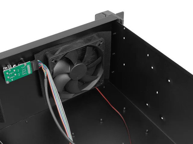 SERVEROVÉ ŠASI PRO MONTÁŽ DO RACKU  ATX 350/10 19"/4U